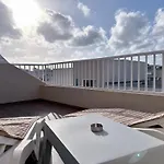 アパートホテル D' グジラ