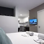 D'