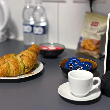 D' Ξενοδοχείο με διαμερίσματα Gzira