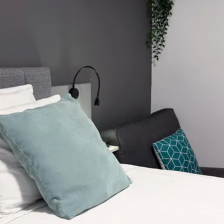 D' Aparthotel 4*