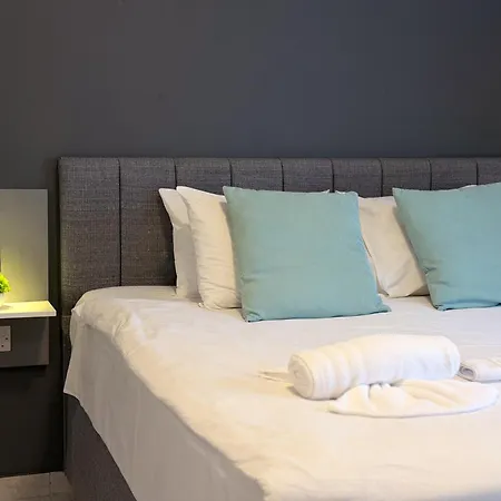 D' 4* Gzira
